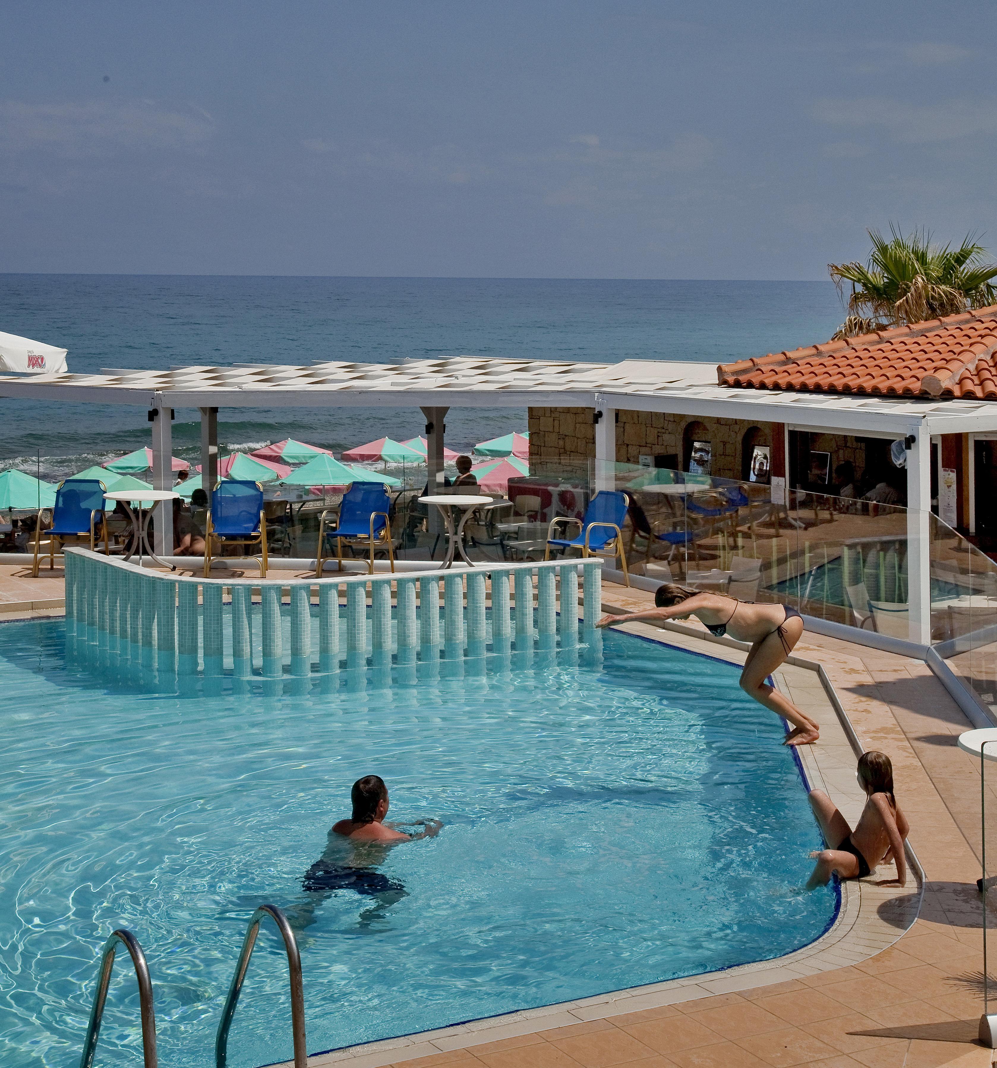 Jo An Beach Hotel Adelianos Kampos Zewnętrze zdjęcie