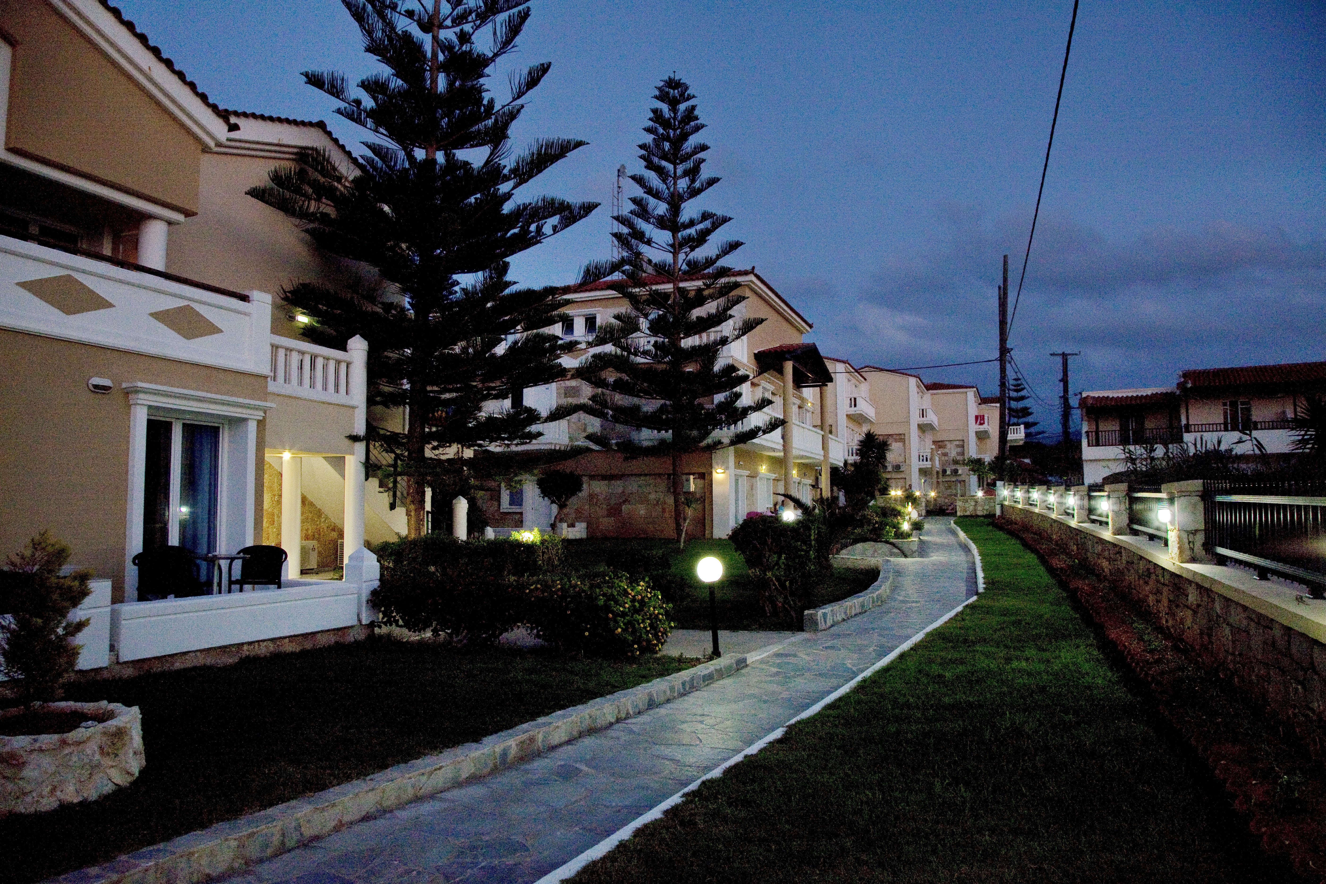 Jo An Beach Hotel Adelianos Kampos Zewnętrze zdjęcie